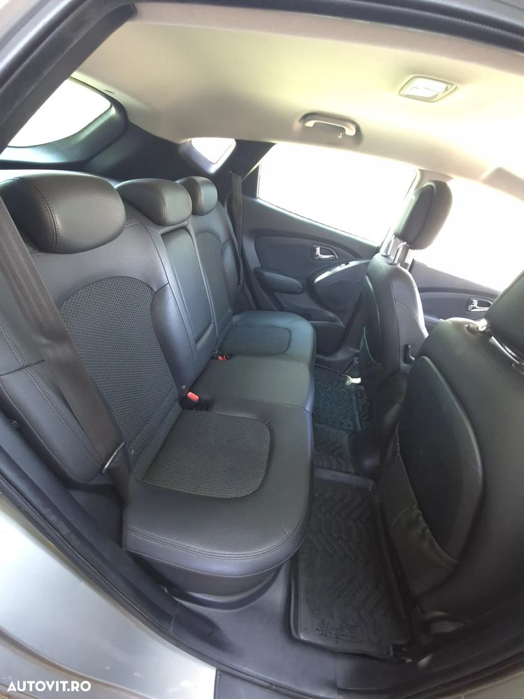 Hyundai ix35 - 11