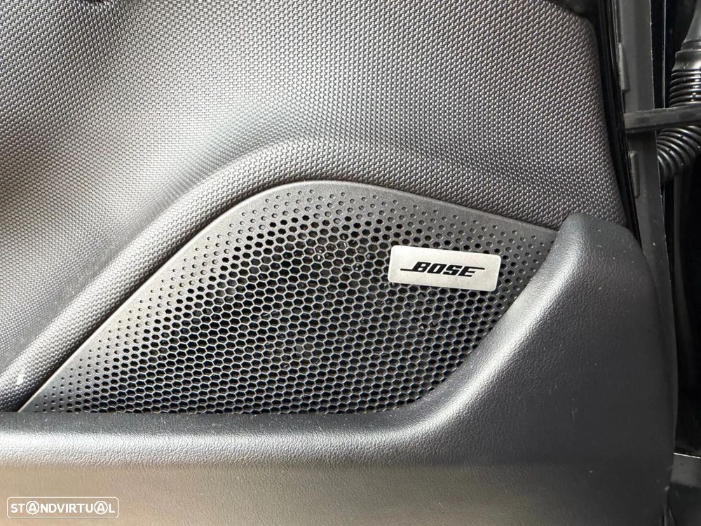 Porsche Taycan 4S Bateria Performance Plus - 28
