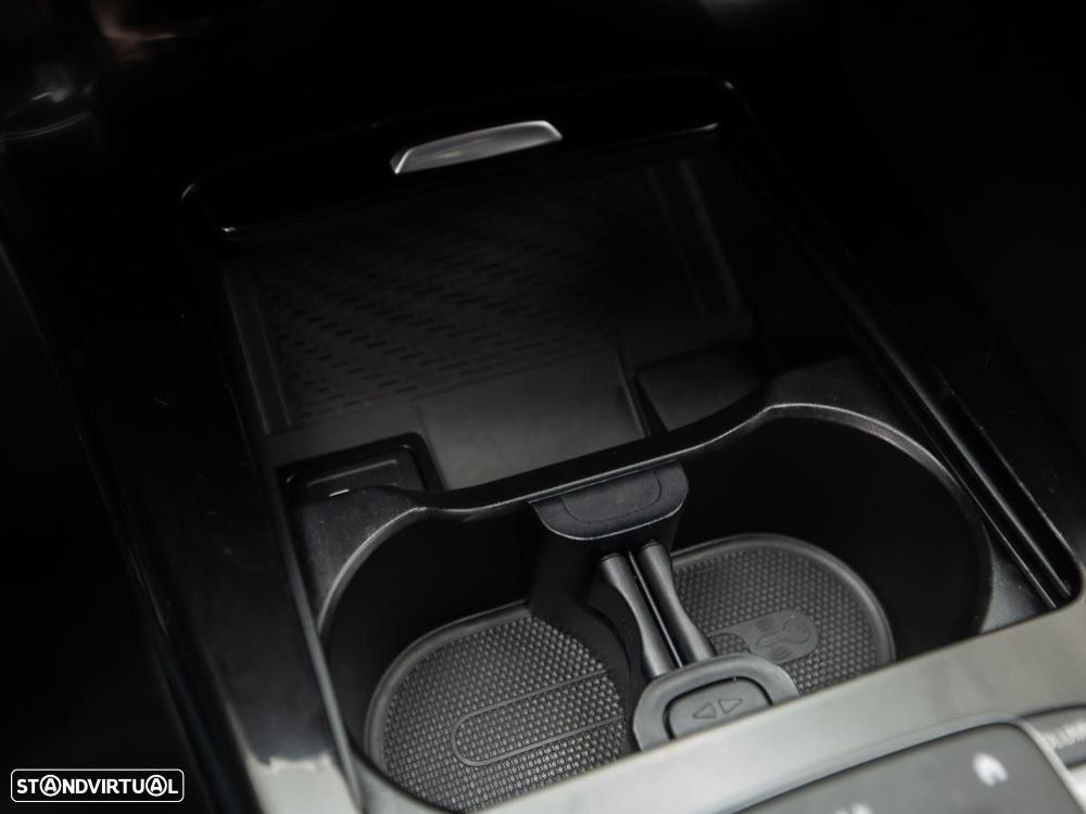 Mercedes-Benz A 250 Limousine - 21