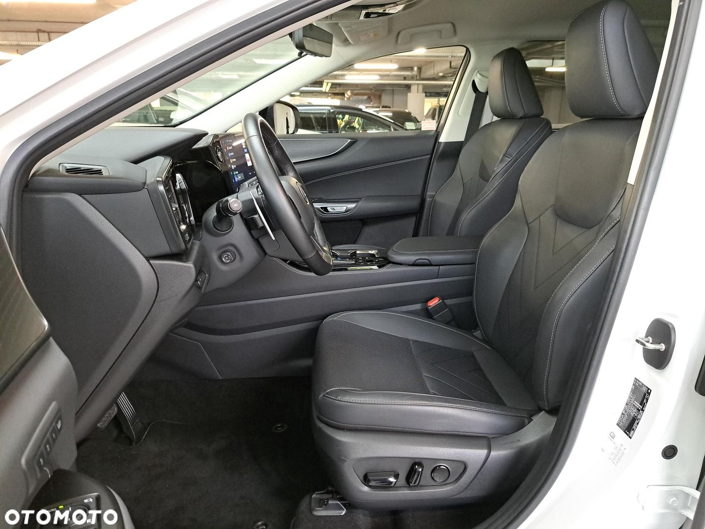 Lexus NX - 10