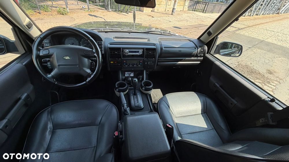 Land Rover Discovery - 16
