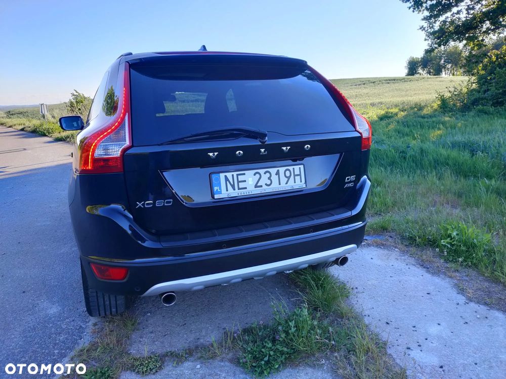 Volvo XC 60 D5 AWD RDesign - 4