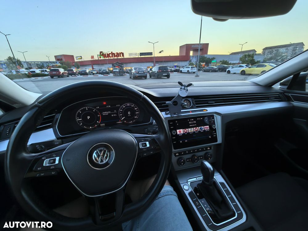Volkswagen Passat 2.0 TDI DSG 4Motion R Executive - 8