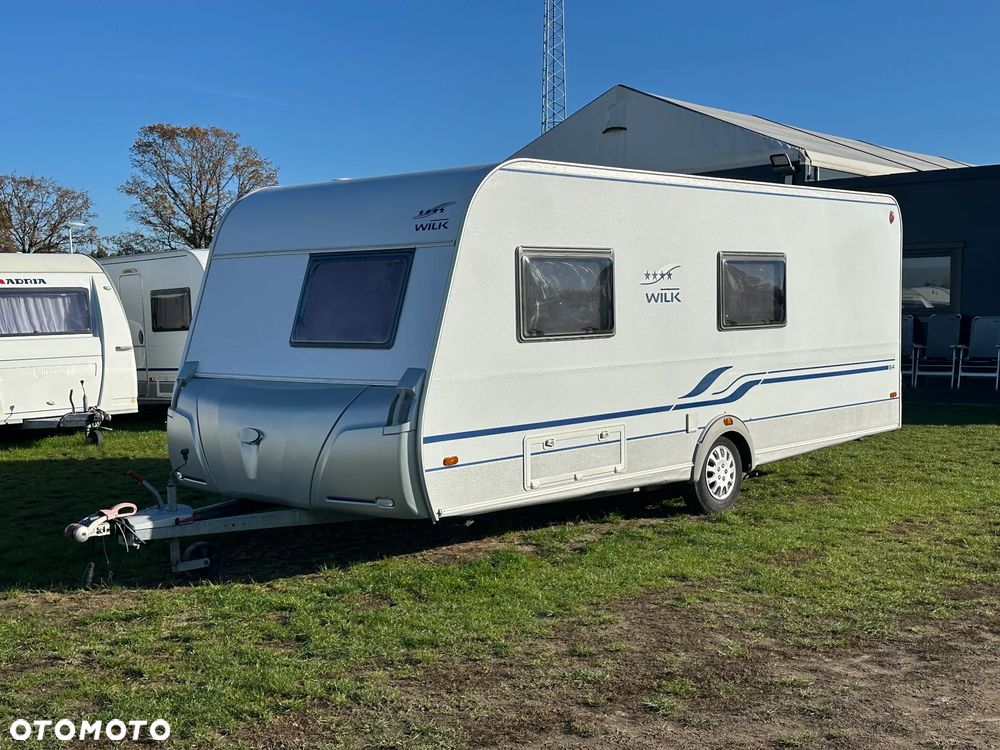 Wilk 550 S4 z przedsionkiem i napędem. ŁÓŻKA PIĘTROWE - 6 os. - 3