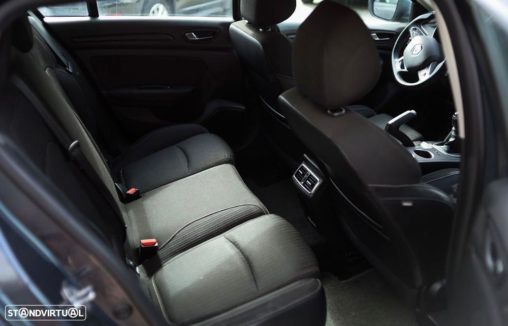 Renault Mégane Sport Tourer - 9