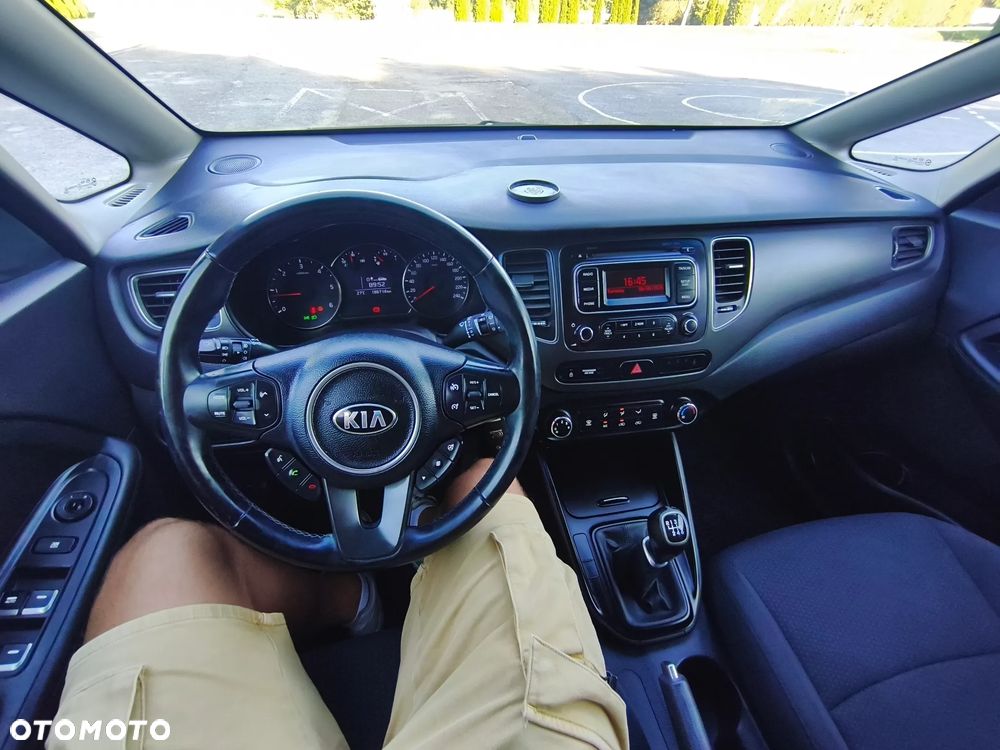 Kia Carens 1.7 CRDi L - 26