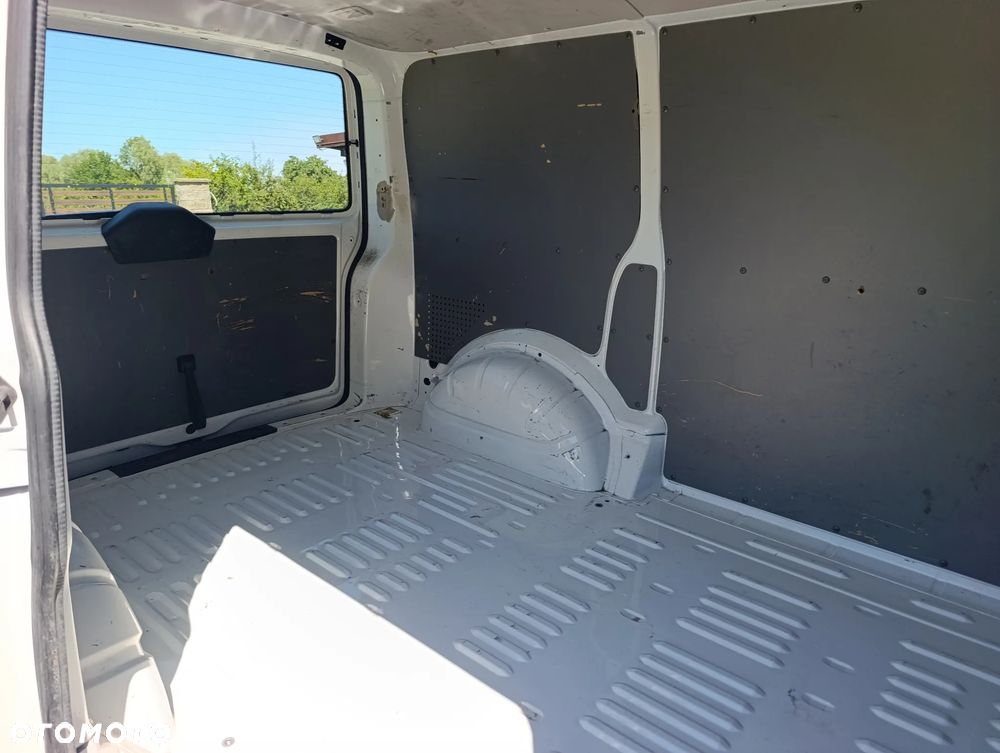 Volkswagen Transporter - 37