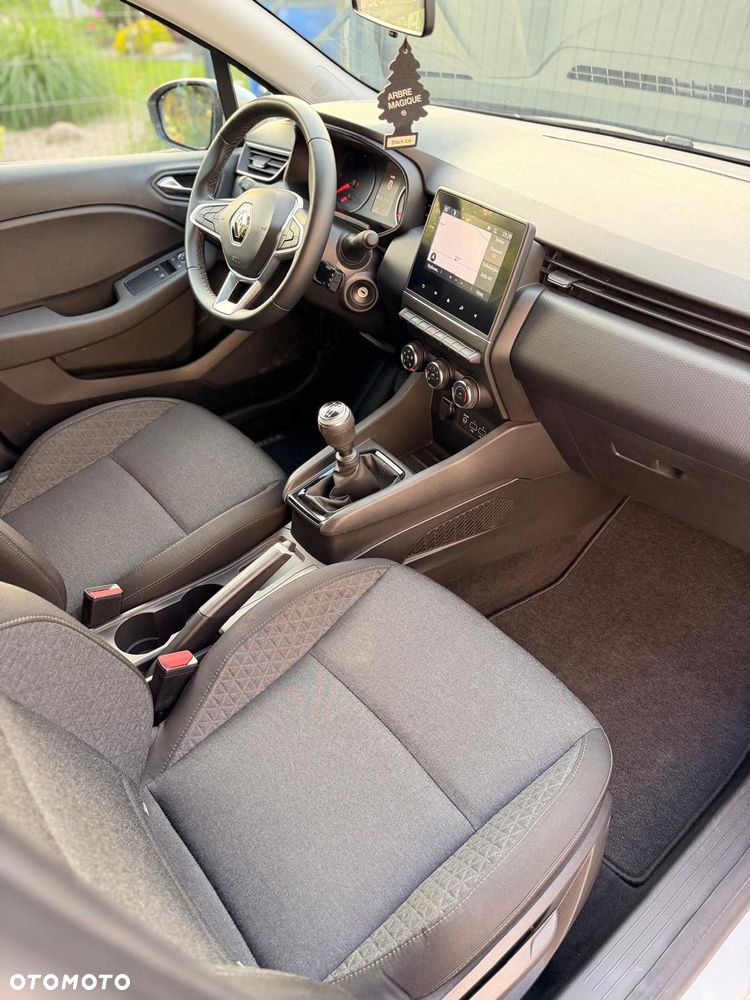 Renault Clio - 17