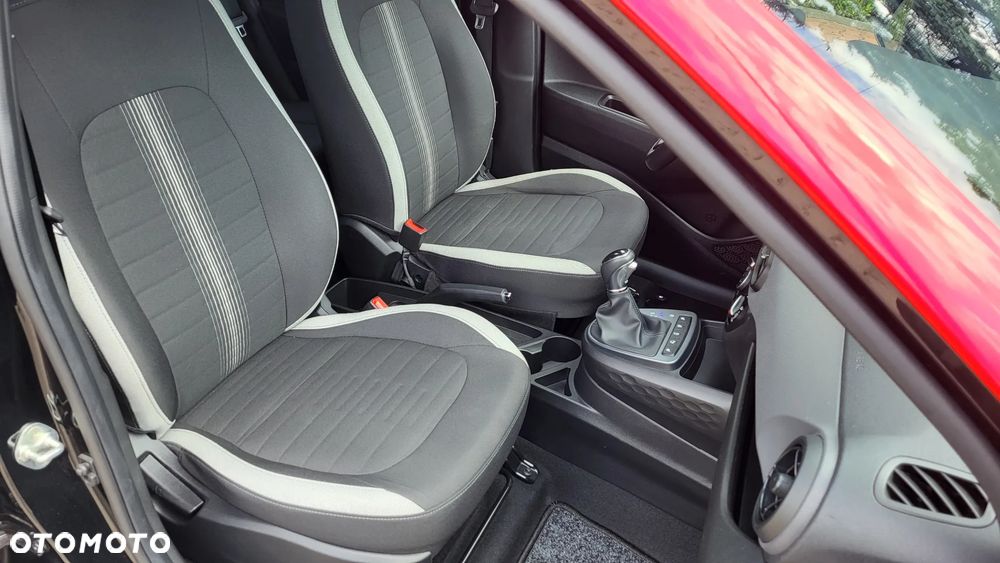 Hyundai i10 - 25