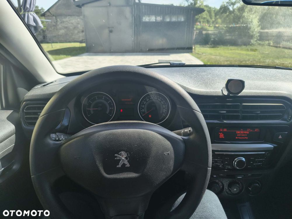 Peugeot 301 1.2 Pure Tech Access - 9