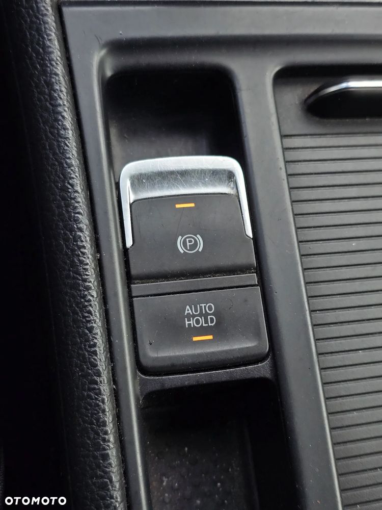 Volkswagen Golf 1.6 TDI CityLine - 31