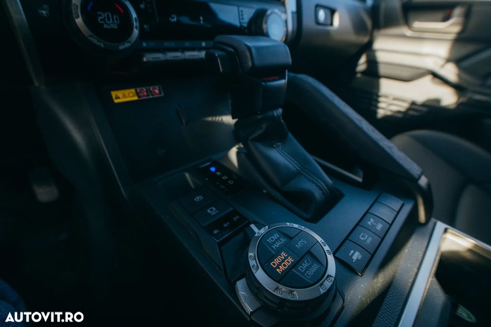 Toyota Tacoma - 16