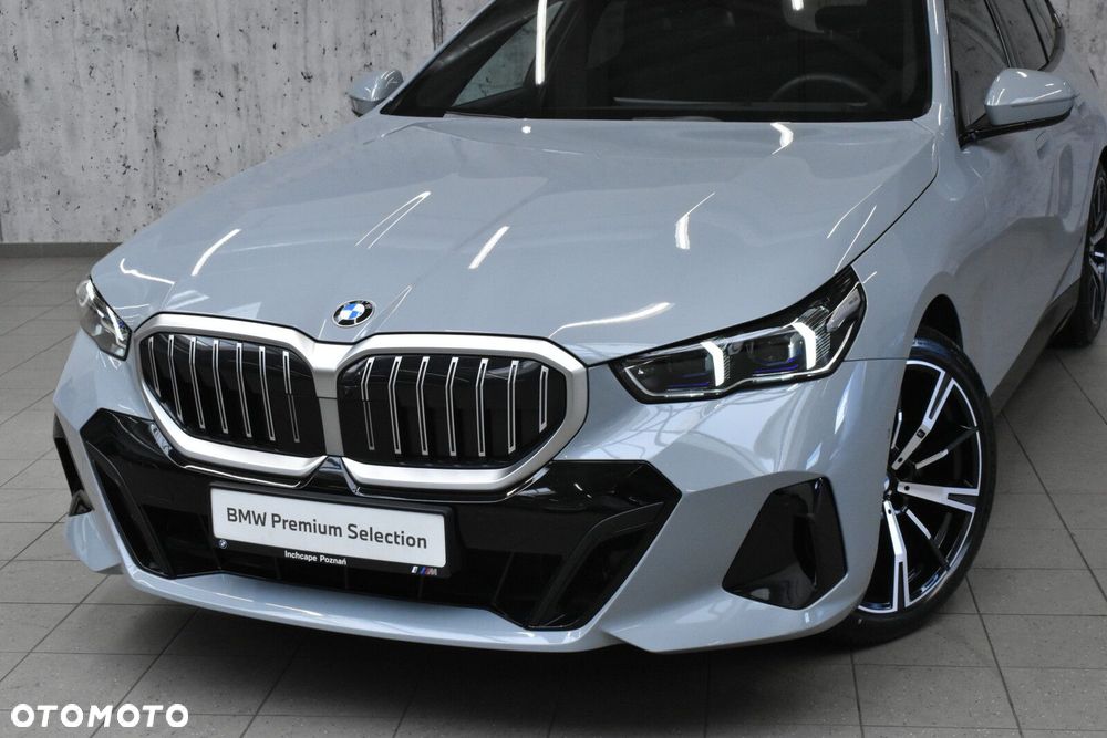 BMW Seria 5 - 32