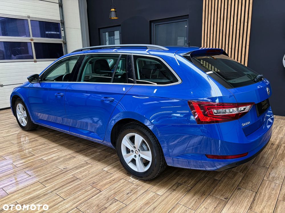 Skoda Superb 1.6 TDI Ambition DSG - 11