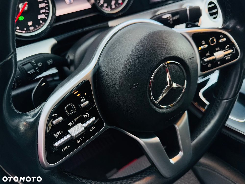 Mercedes-Benz Klasa E 220 d 9G-TRONIC Exclusive - 32