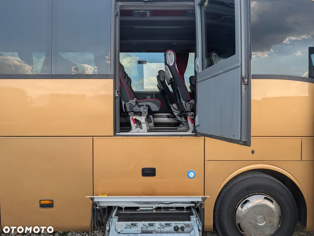 Mercedes-Benz Tourismo - 10