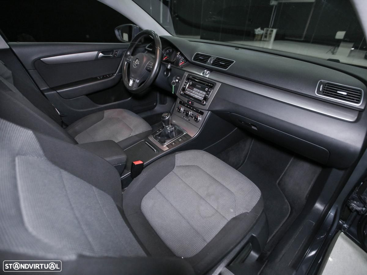 VW Passat - 8