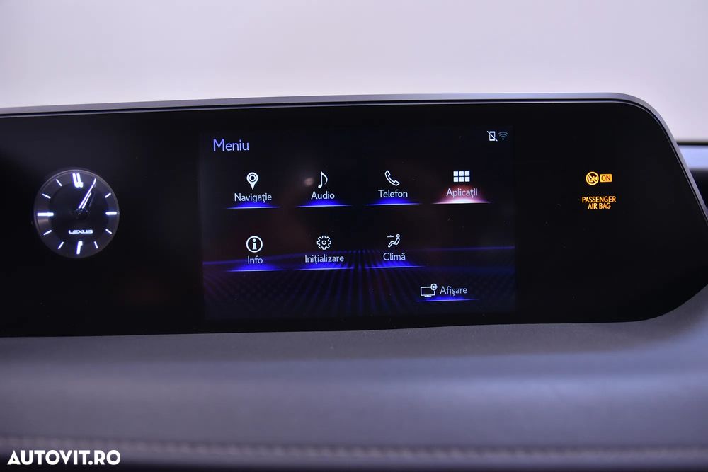 Lexus UX - 21