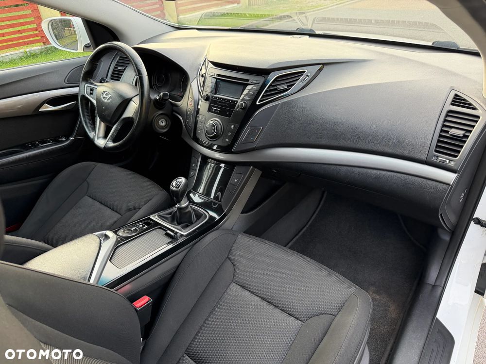 Hyundai i40 Kombi 1.6 Trend - 8
