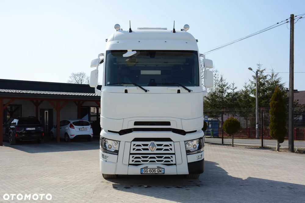 Renault T 520 Comfort / 2017r. / Cała na poduszkach / Kabina Salonka / 2 baki / Klima postojowa - 2