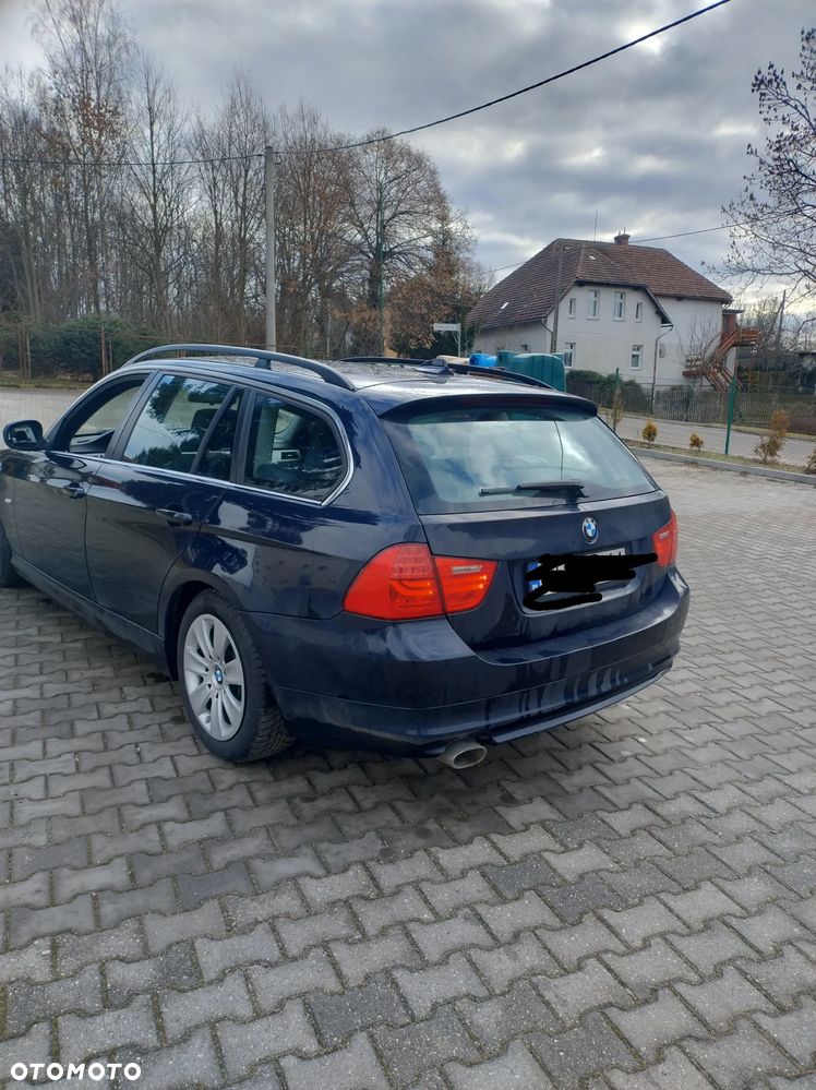 BMW Seria 3 318d - 4