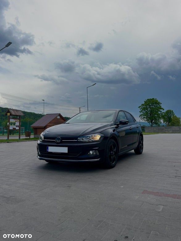 Volkswagen Polo - 1