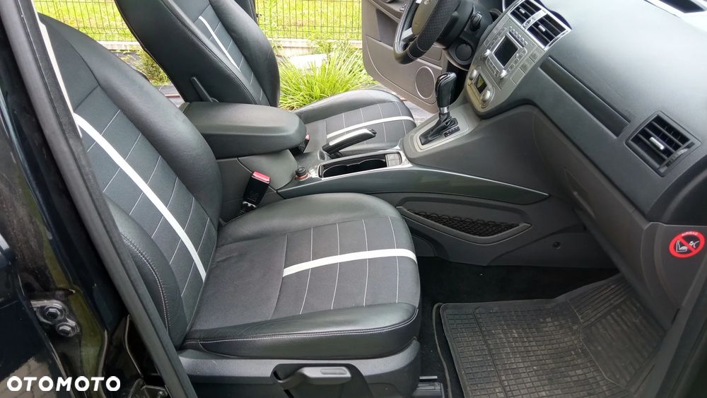 Ford Kuga 2.0 TDCi 4x4 Titanium - 17