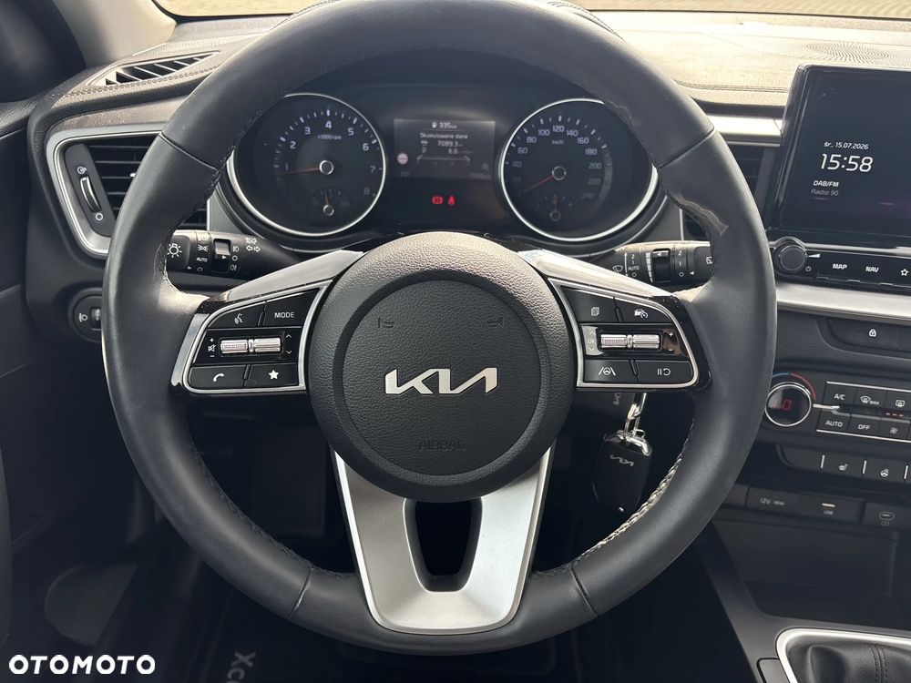 Kia XCeed 1.5 T-GDI M - 11