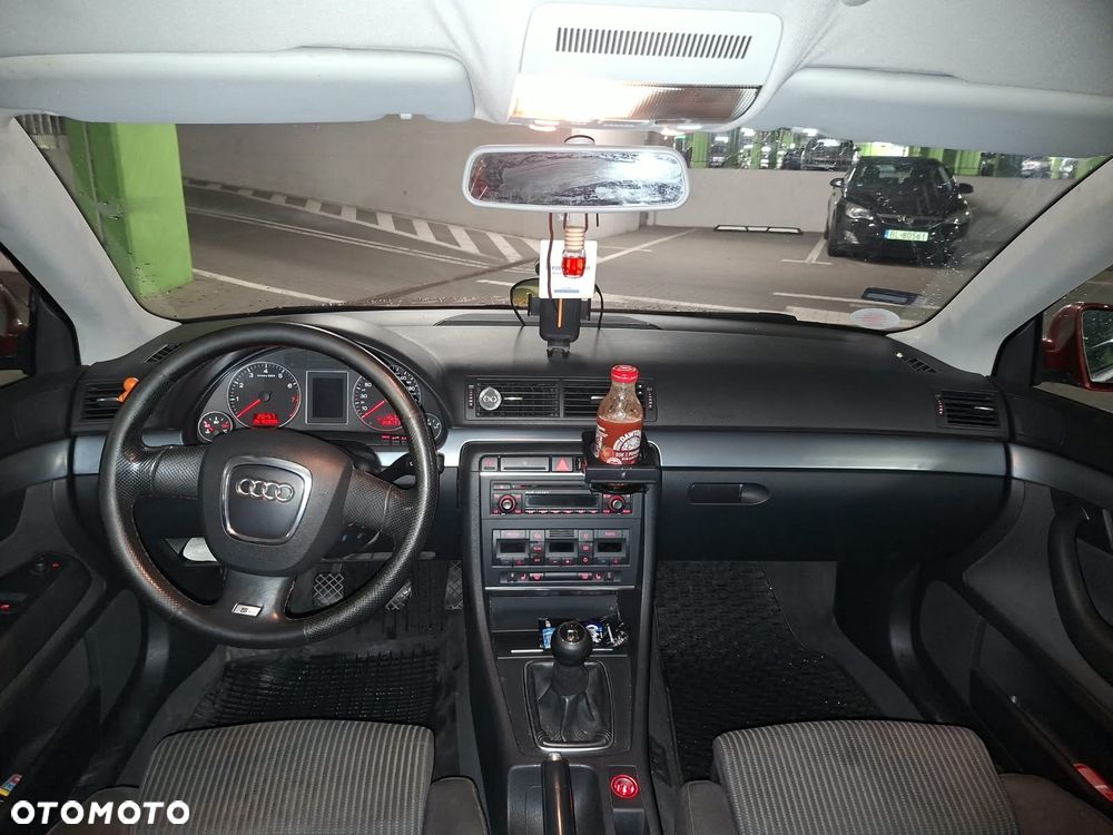 Audi A4 Avant - 4