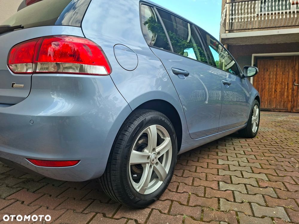 Volkswagen Golf - 10
