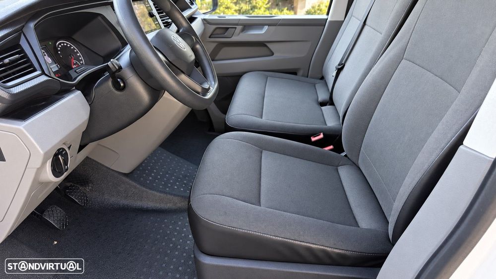 VW Transporter 2.0 TDI L2H1 - 17