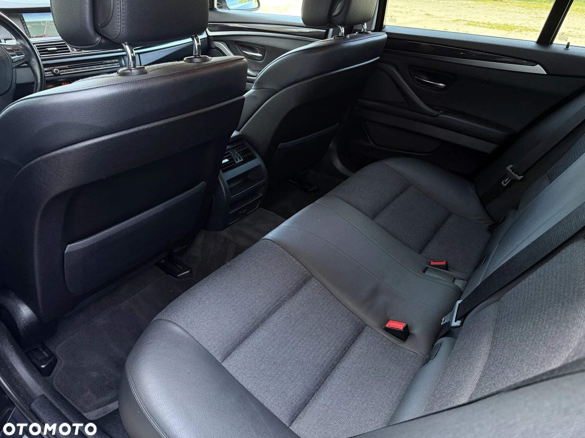 BMW Seria 5 520d Touring - 32