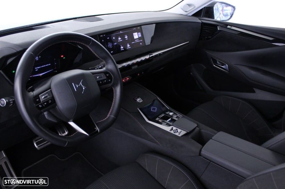 DS DS4 4 1.2 PureTech Performance Line EAT8 - 31