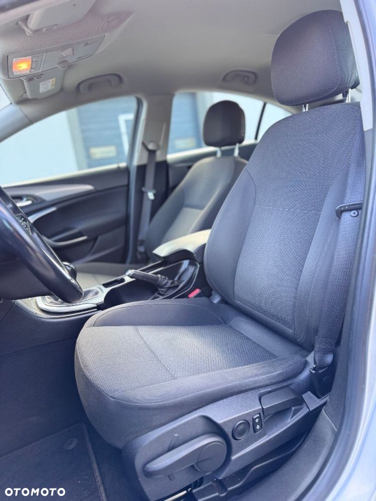 Opel Insignia - 18
