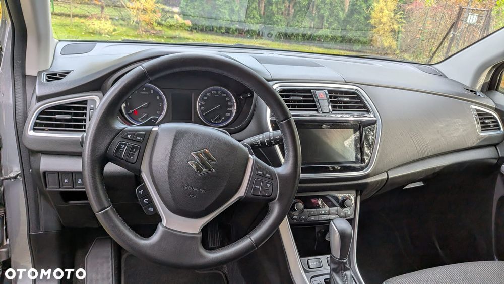 Suzuki SX4 S-Cross - 12