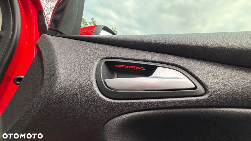 Ford Focus 1.5 TDCi DPF Start-Stopp-System ST-Line - 16