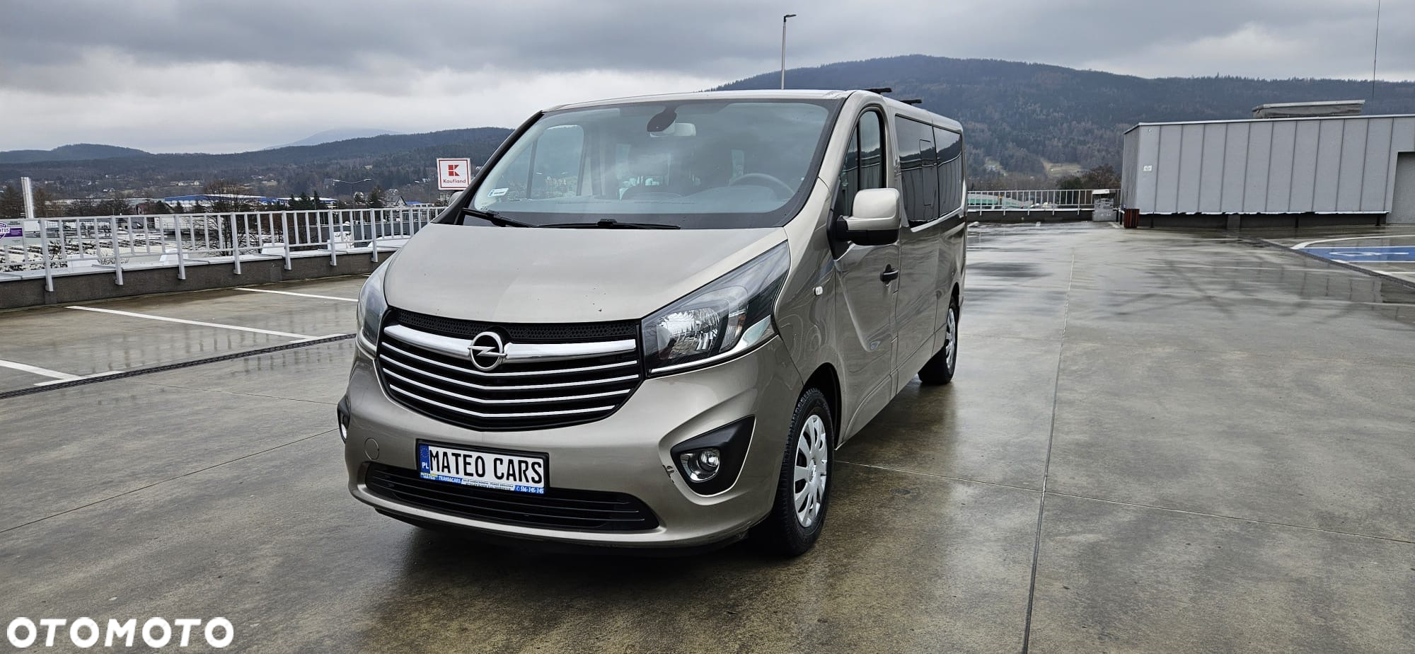 Opel Vivaro - 18