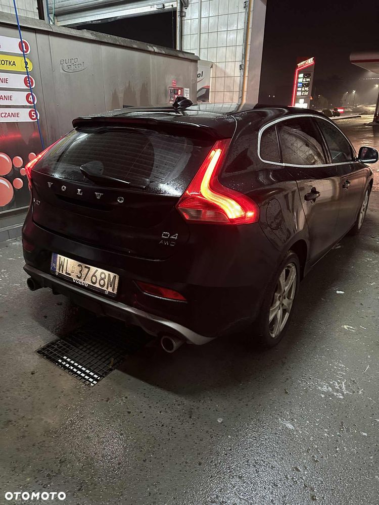 Volvo V40 D4 Drive-E R-Design Momentum - 3