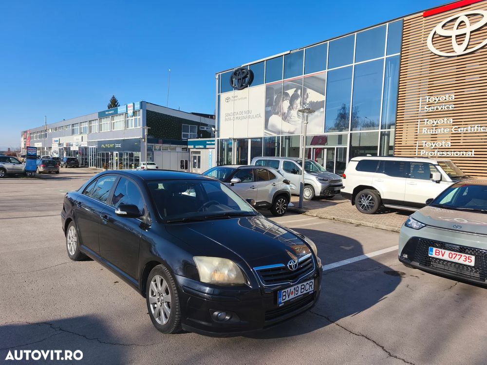 Toyota Avensis 1.8 Comfort - 14
