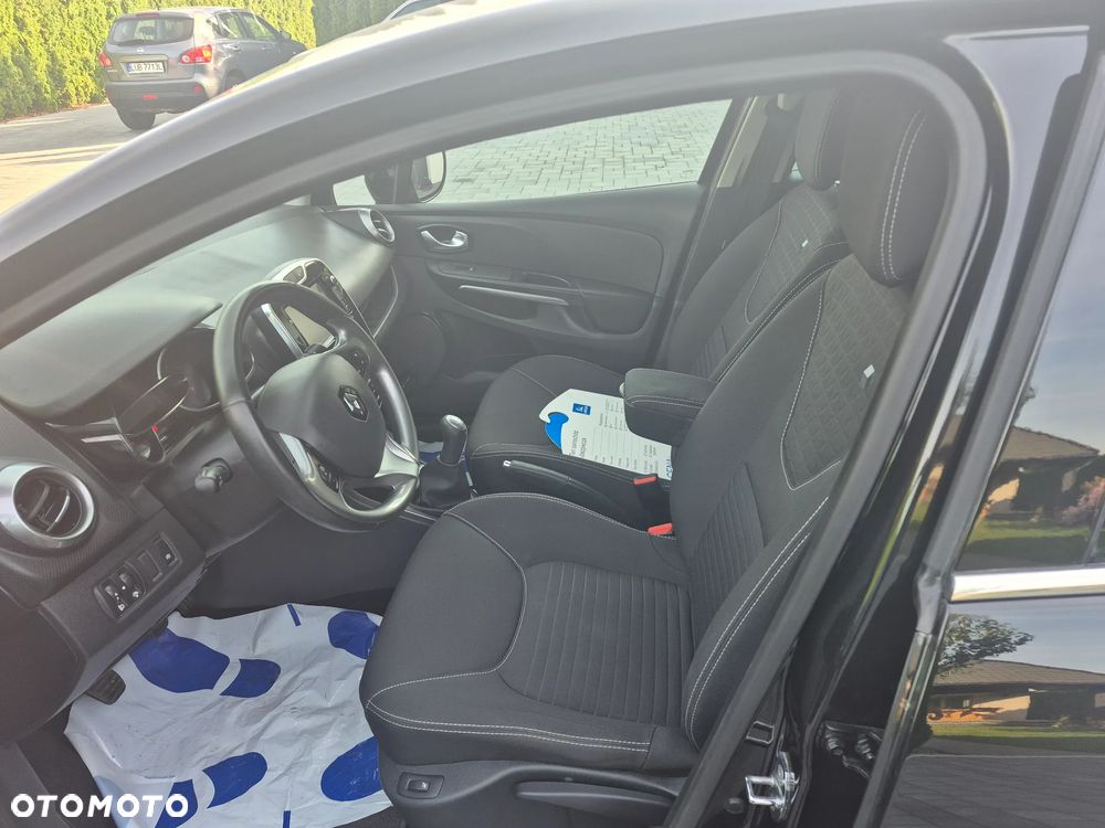 Renault Clio - 19