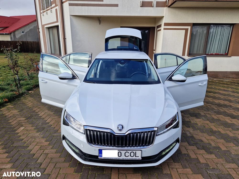 Skoda Superb 2.0 TDI DSG Ambition - 32