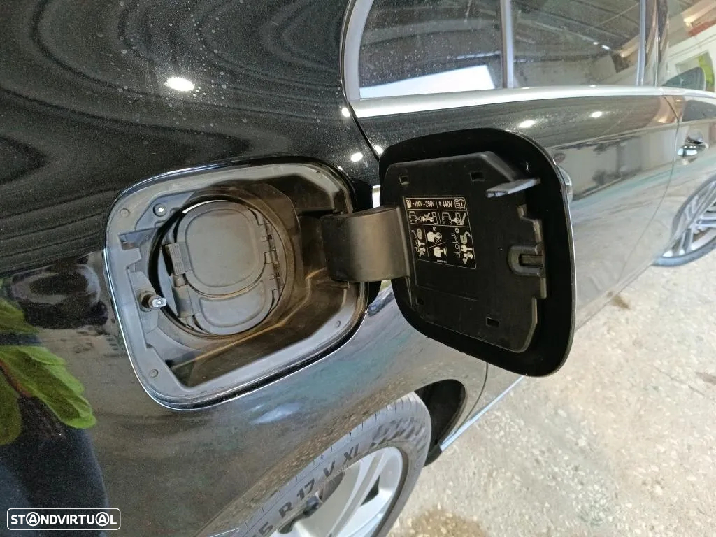 Mercedes-Benz A 250 e Style Plus - 14