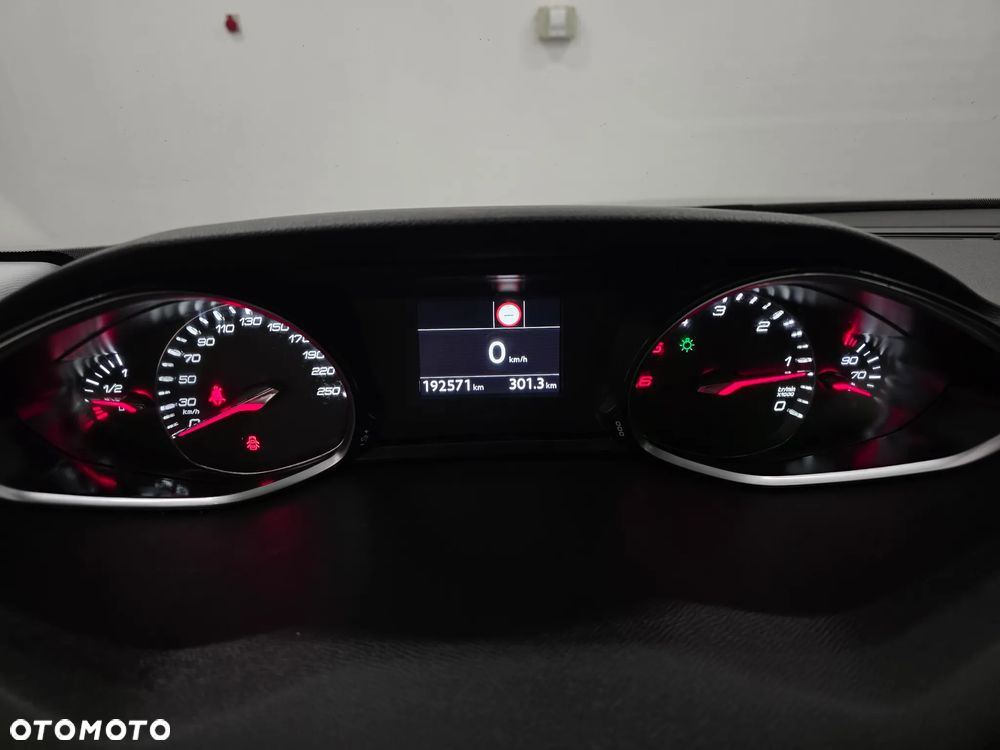 Peugeot 308 - 15