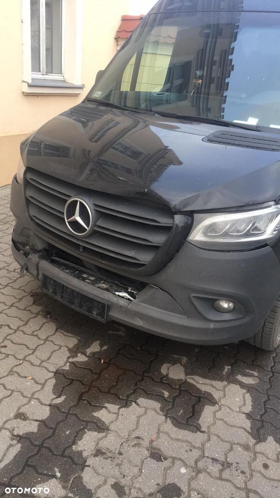 Mercedes-Benz Sprinter - 15