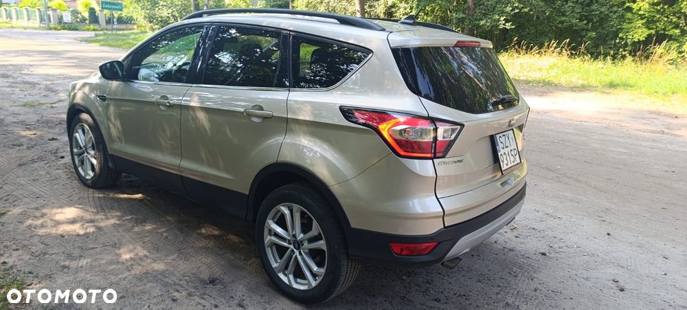 Ford Kuga - 3