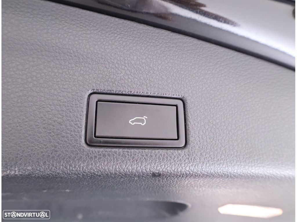 VW Sharan 2.0 TDI Blue Confortline - 27