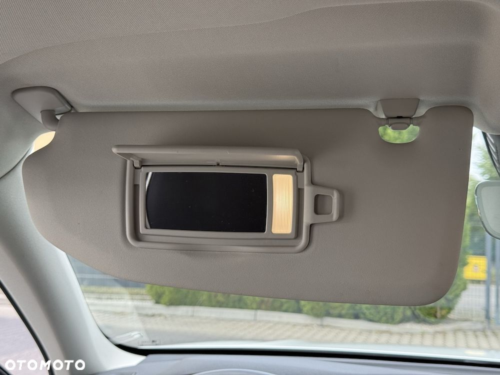 Volvo XC 60 B4 D AWD Geartronic Momentum Pro - 22