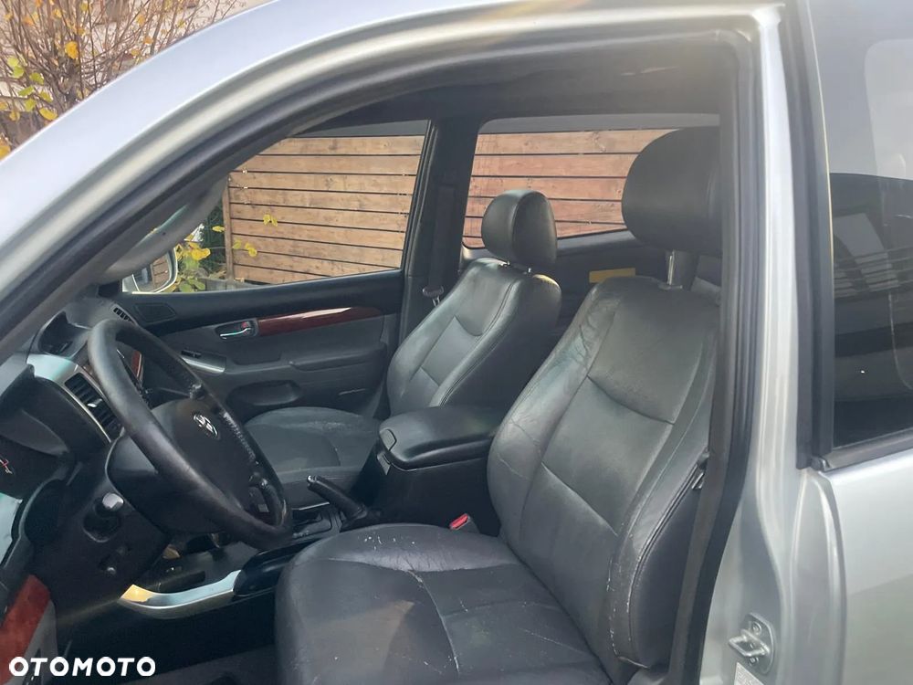 Toyota Land Cruiser 3.0 D Luna Comfort - 9