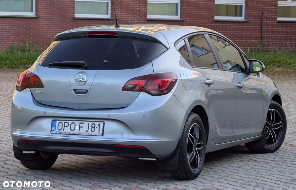 Opel Astra 1.4 T Enjoy - 17