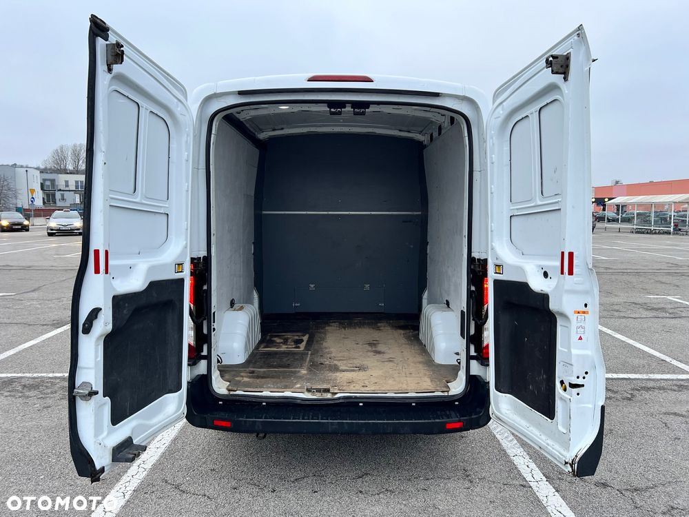Ford Transit - 16